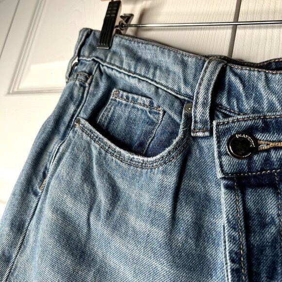BlankNYC The Madison Crop Light Wash Blue Denim Button Fly Jeans Women's Size 27 - Picture 6 of 12